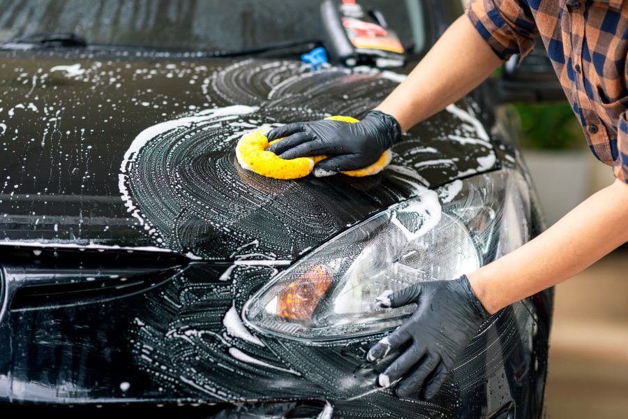 Služba ručního mytí aut nově ve VFN