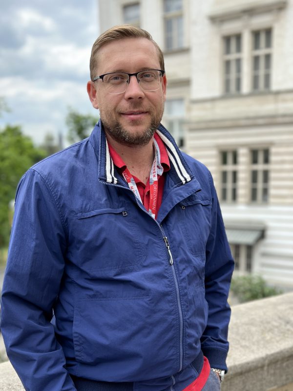 Můžete přiblížit, jak probíhala rekonstrukce ulice U Nemocnice v průběhu léta?