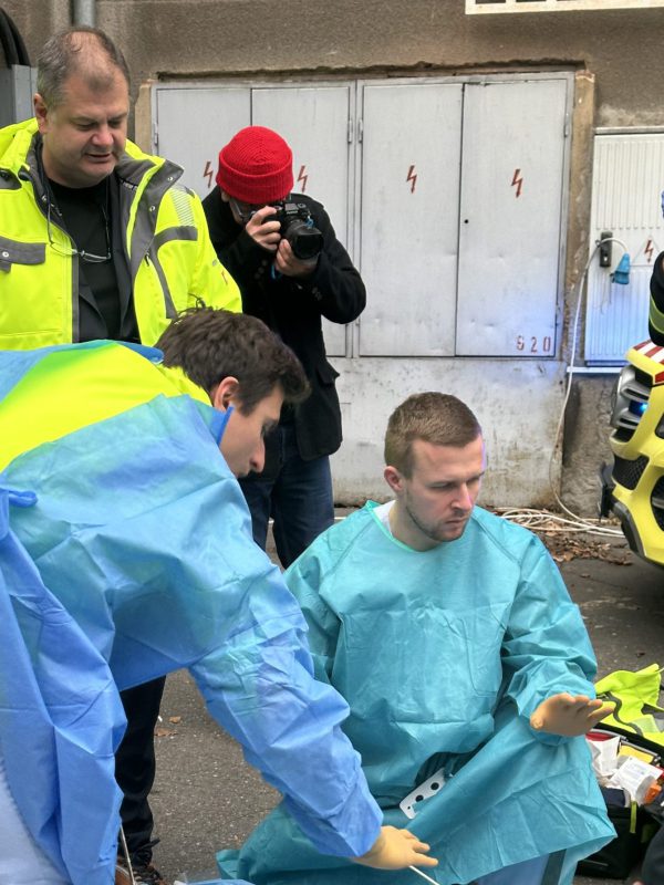 ECMO tým VFN je celosvětově uznávaným expertním pracovištěm