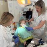 Dětská stomatologie se zapojila do pilotního programu pojišťoven pro obtížně ošetřitelné děti