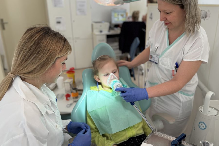 Dětská stomatologie se zapojila do pilotního programu pojišťoven pro obtížně ošetřitelné děti