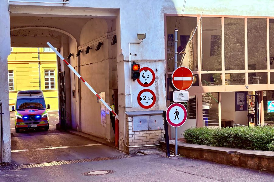 VFN přebírá ostrahu vrátnic a vjezdů do vlastních rukou